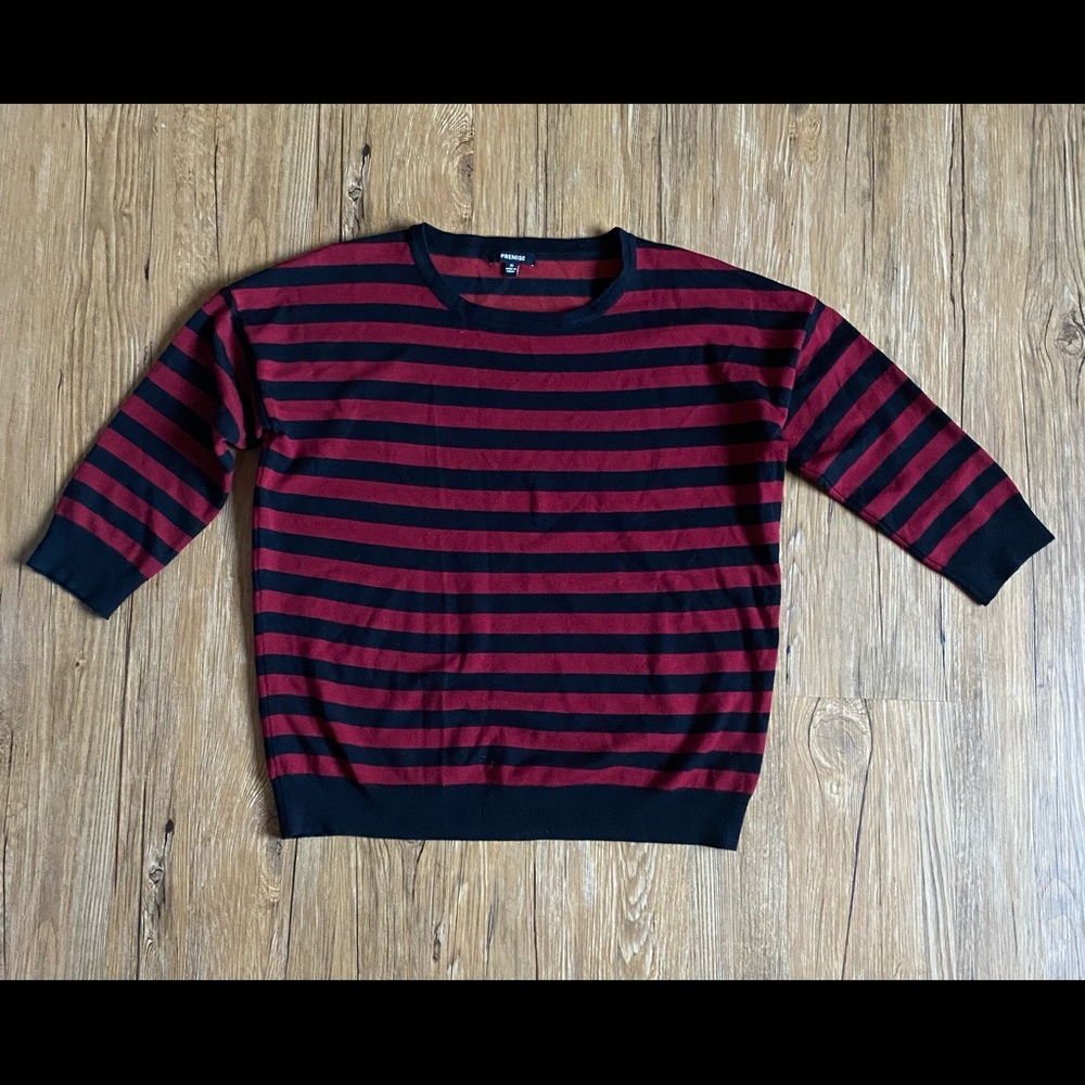 Women’s Premise maroon and black medium sweater